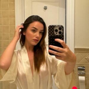Shauna Dewit other